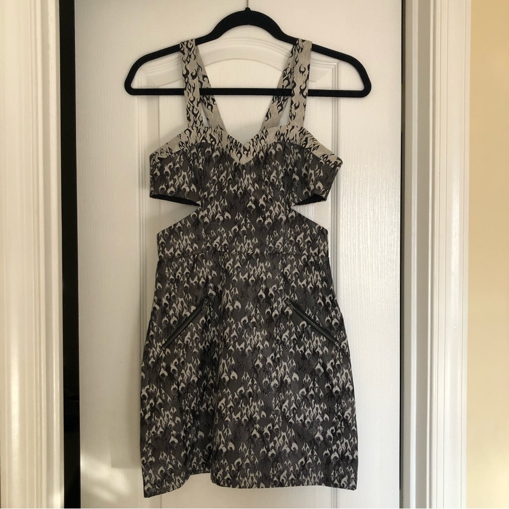 Topshop cut out dress 🖤